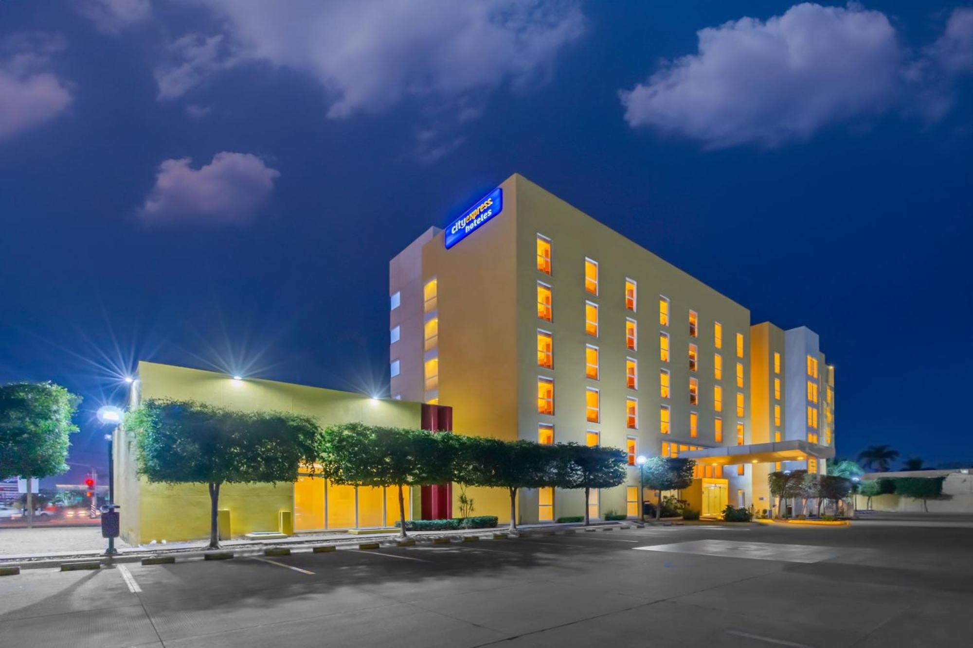 City Express By Marriott Ciudad Obregon Luaran gambar